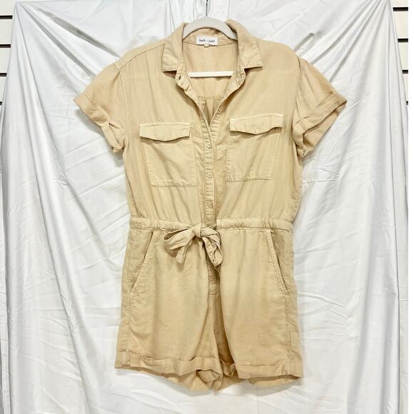 Bella Dahl Short Sleeve Collared Neck Button Front Romper Warm Sand Women's M - Picture 2 of 6